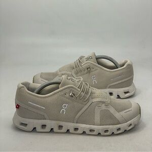 CLOUD 5 WOMENS WHITE FIRM COMFORTABLE LIGHTWEIGHT RUNNING SHOES SIZE 8
